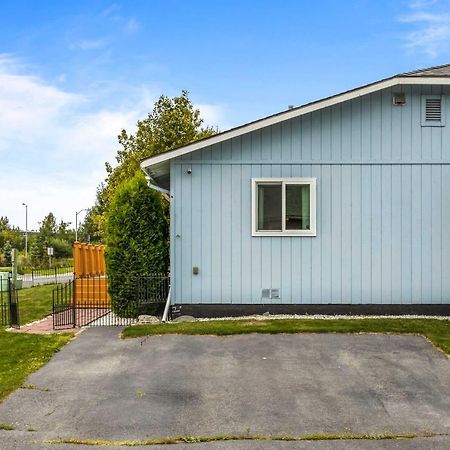 Updated Townhome Near Airport And Shopping! Anchorage Exterior photo
