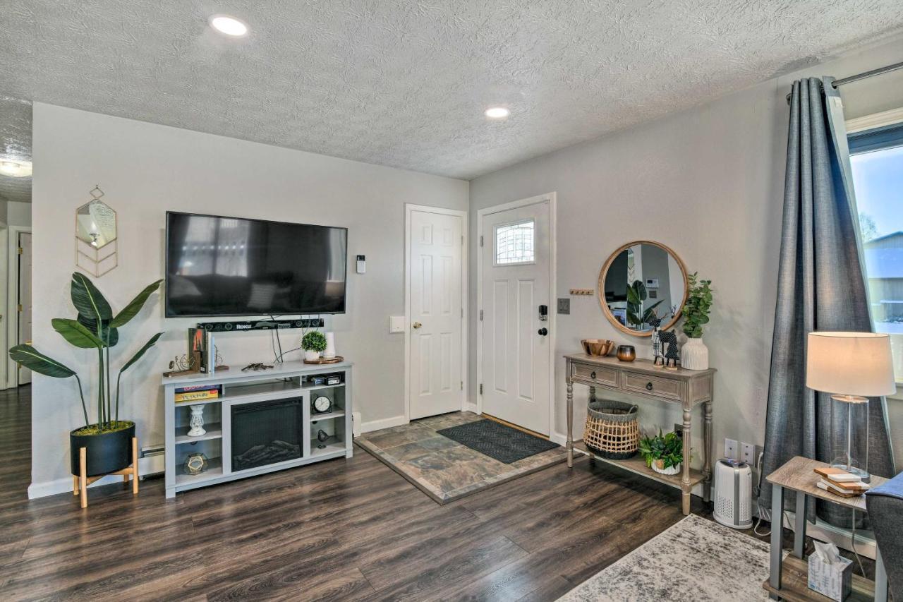 Updated Townhome Near Airport And Shopping! Anchorage Exterior photo